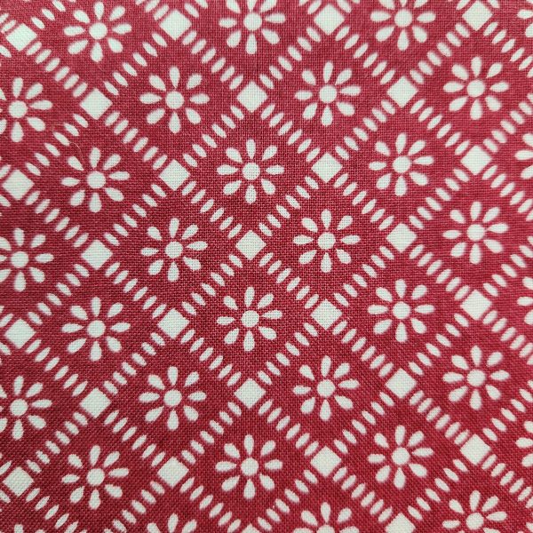 Tela roja dibujo simetrico
