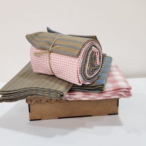 Pack 5 Fat Eighg 25x55cm Country azules y rosas.
