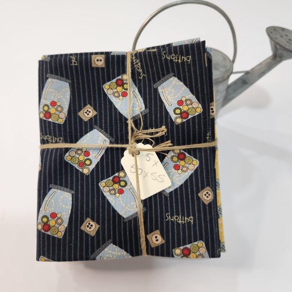 Pack 5 Fat Cuarters de 50x55 cm S is for Sew by Debbie Busby.