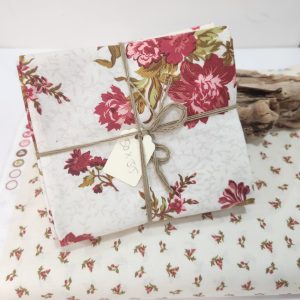 Pack 5 Fat Cuarters Rowanby Whistler Studios by Windham Fabrics.